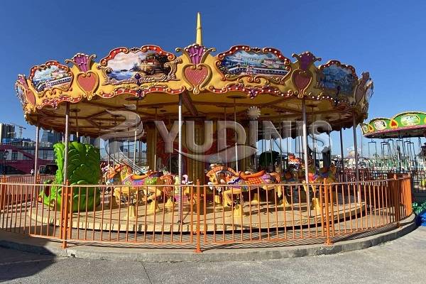 36 passenger vintage carousel horse in theme park